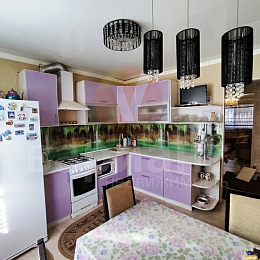 3 комнатная квартира<br>20 АМУРСКАЯ, 57